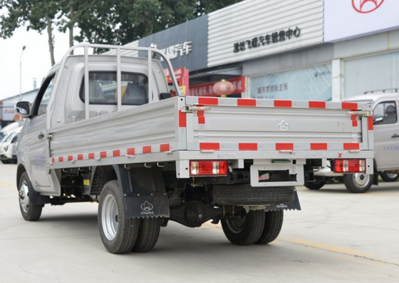 Fencyのタイプ頑丈なCngは5.45Mの軽量トラック1340kgをトラックで運ぶ