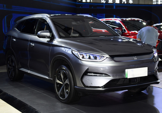 BYDの歌の純粋な電気自動車新しいEV車Y2022の旗の船の上版