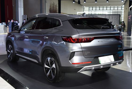 BYDの歌の純粋な電気自動車新しいEV車Y2022の旗の船の上版
